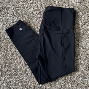 NWT Athleta Black Salutation Stash Cinch 7/8 Tight size L